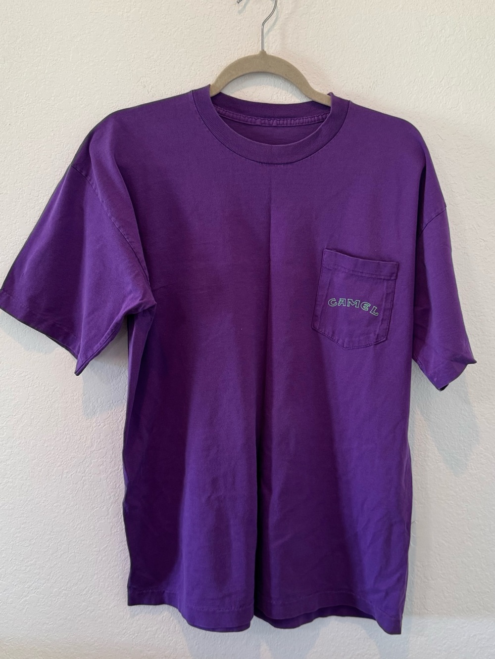 Vintage Camel Cigarettes 90s y2k purple pocket t-shirt, single stitch. XL
